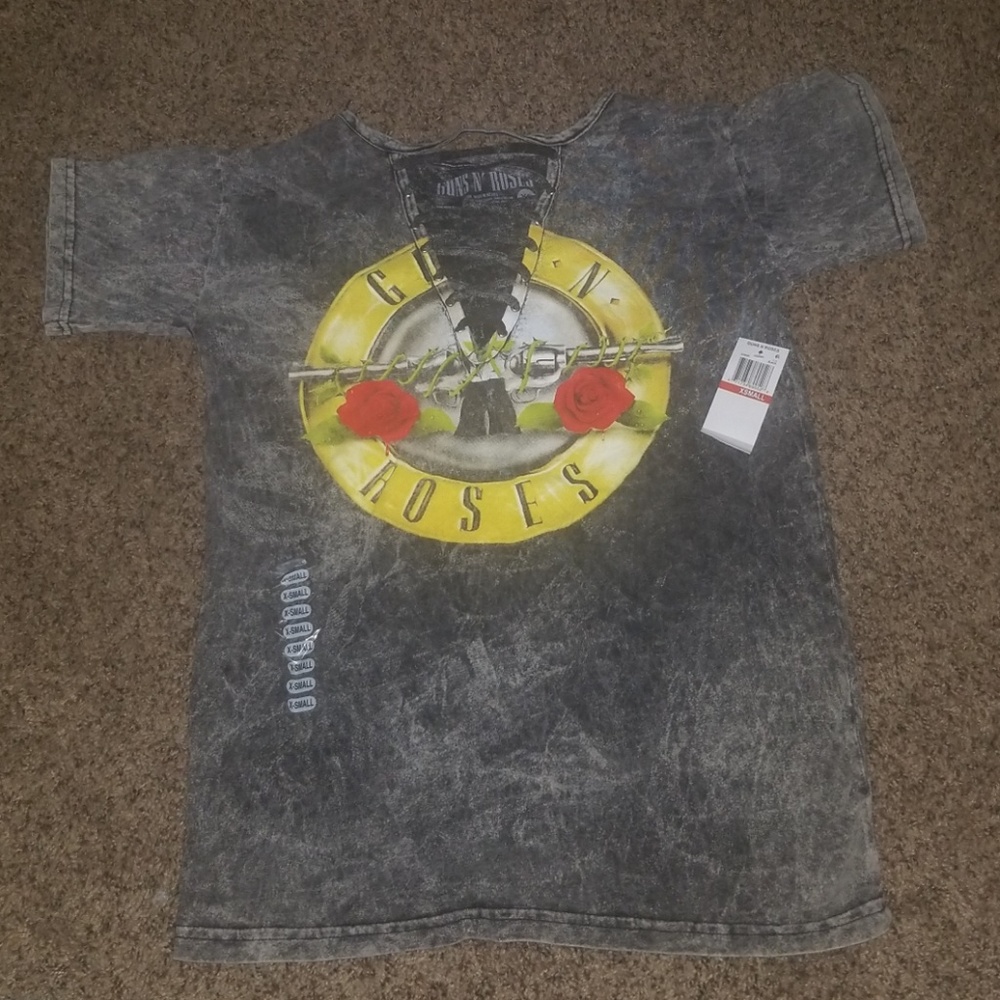 NWT Guns N Roses Lace Up Tee